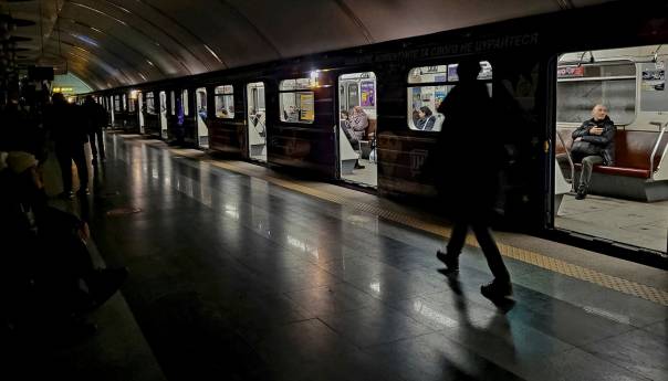 Nakon ruskih napada metro u Kijevu opet vozi