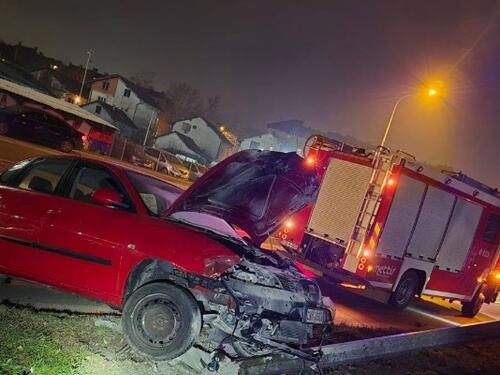Nakon sudara u Banjaluci izbio požar, intervenisali vatrogasci