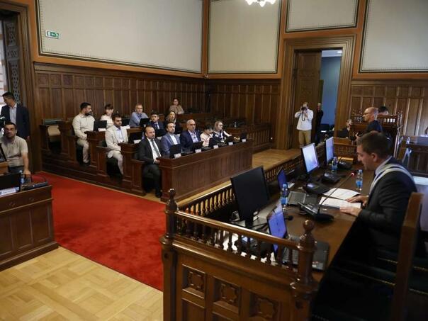 Nakon višemjesečnog zastoja: Gradsko vijeće Sarajeva danas bira gradonačelnika