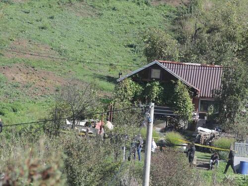 Nalaz obdukcije iz Tuzle: Kćerka zadavljena, majka se otrovala tabletama