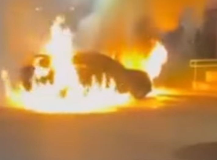 Na Palama izgorio automobil sina načelnika Pala