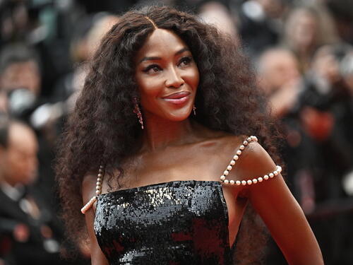 Naomi Campbell oduševila izgledom u Cannesu