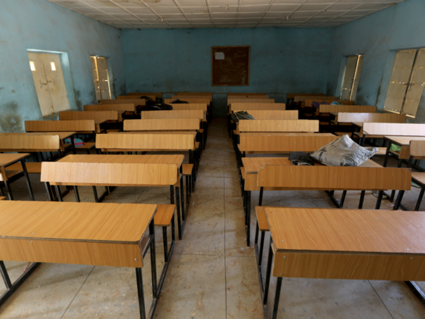 Naoružani napadači oteli 25 djevojčica u smrtonosnom napadu na srednju školu