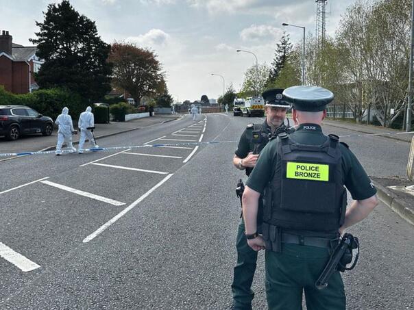 Napad auto-bombom u Belfastu, sumnja se na Novu IRA-u