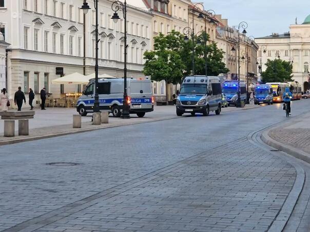 Napad sjekirom na univerzitetu u Varšavi, jedna osoba ubijena