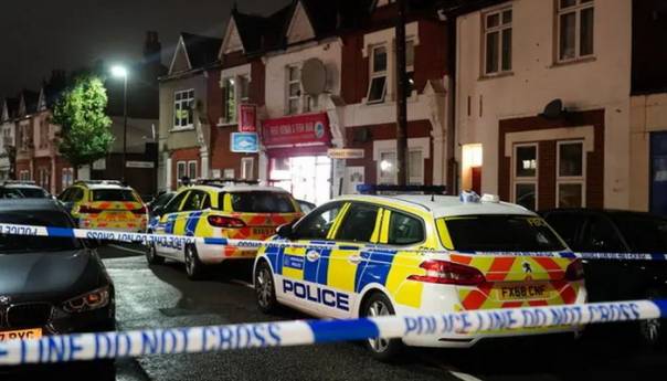 Napad u Londonu, muškarac izboden nasmrt, žena kritično