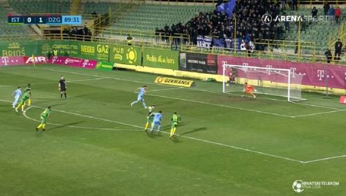 Napadač Dinama zbog izvođenja penala dobio crveni karton