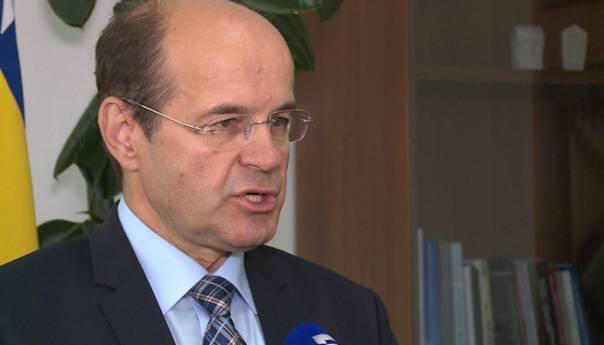 Napadi zvaničnika Srbije pokazuju da Beograd stoji iza krize u BiH