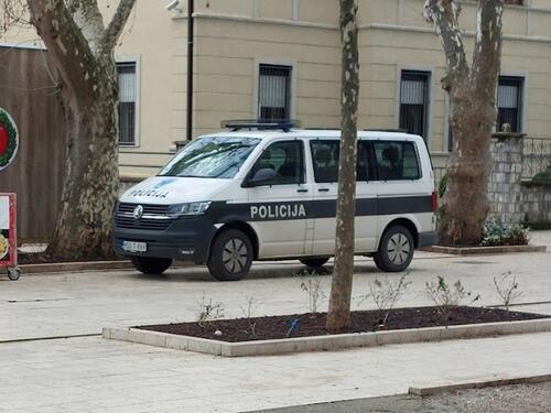 Napadnuti učenici u školi u Mostaru?