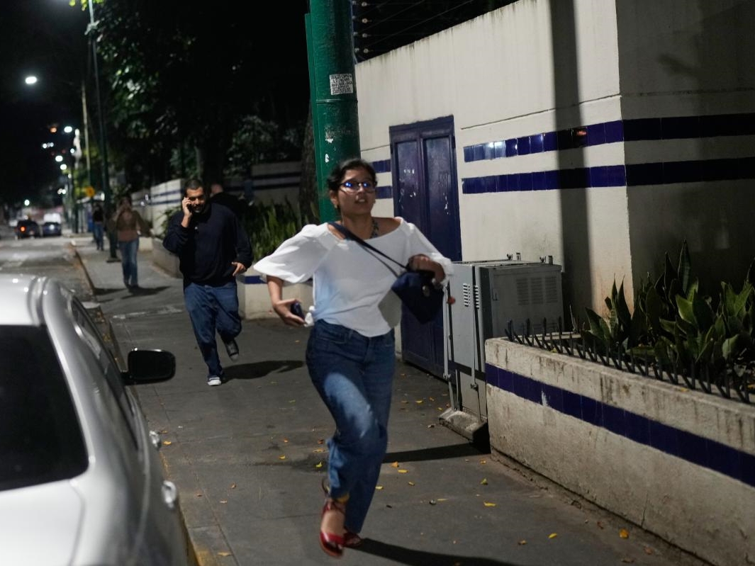 Napeta situacija u Venecueli: Vojska na ulicama glavnog grada