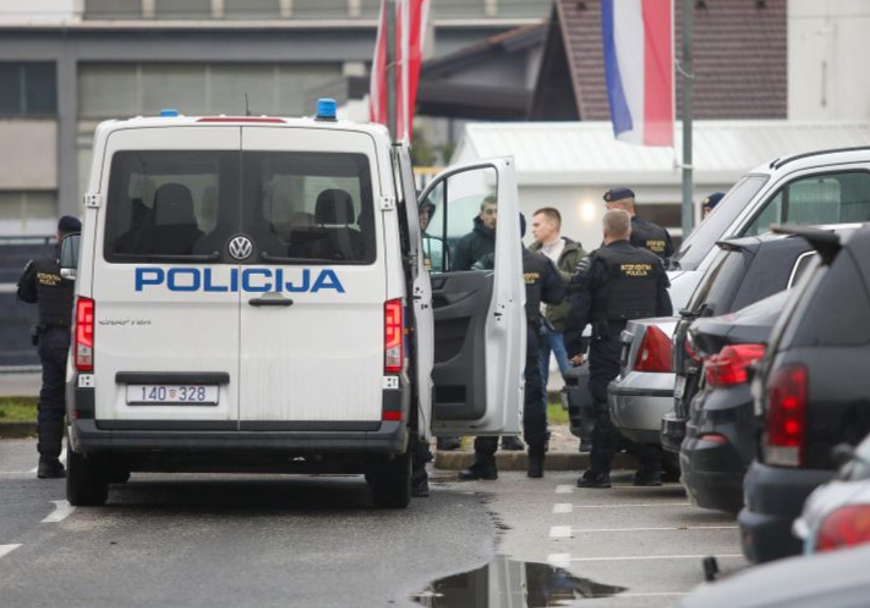 Napeto u Zagrebu prije derbija Dinama i Hajduka: Privedeno više navijača