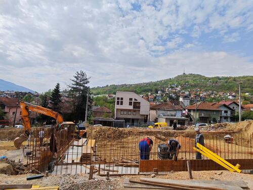 Napreduju radovi na izgradnji velikog igrališta na Šipu