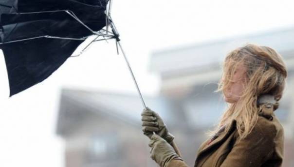 Narandžasto upozorenje zbog jakog udara vjetra