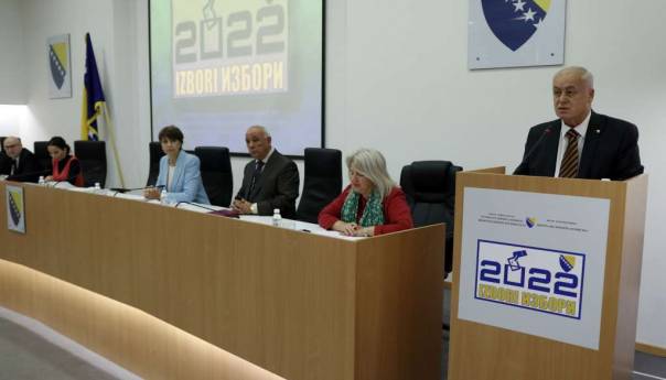 Naredba za otvaranje vreća sa četiri biračka mjesta u Banjoj Luci