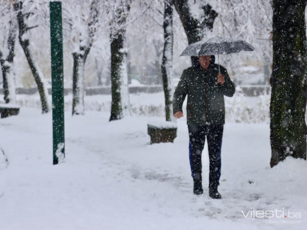 Narednih dana oblačno s kišom i susnježicom