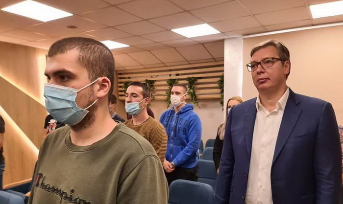 Narodna stranka podnijela prijavu protiv Vučića zbog nenošenja maske