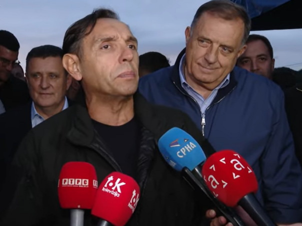 Narodno veselje na Manjači sa Vulinom i "predsjednikom slobodnih Srba"