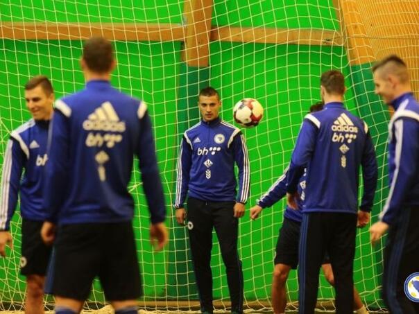Naš Savez čestitao rođendan (i) igraču koji pjeva himnu Srbije