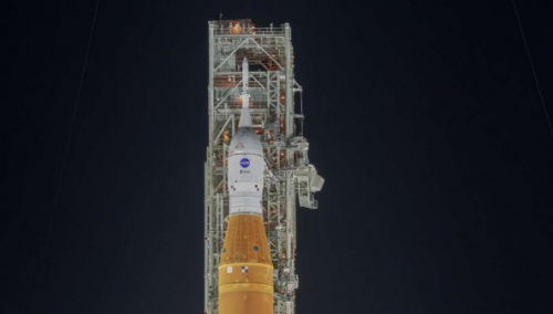 NASA će večeras lansirati na Mjesec raketu Artemis
