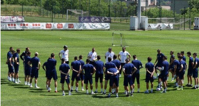 Naši reprezentativci jutros odradili trening u Zenici
