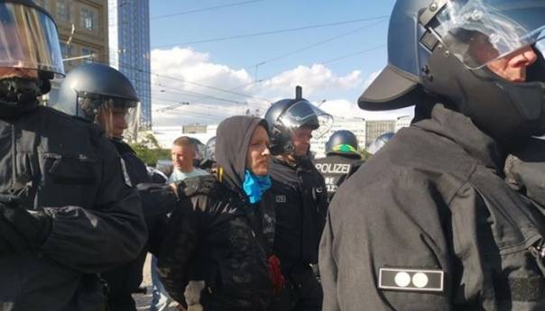 Nasilje na protestima u Njemačkoj protiv mjera uvedenih zbog koronavirusa