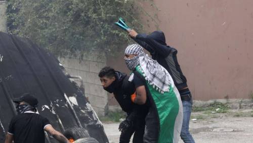 Nasilje u Gazi se pojačava dok se sukobi u Jerusalemu nastavljaju