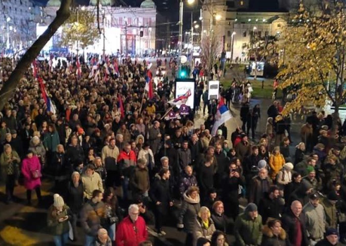 Nasilničko ponašanje: U Beogradu saslušano 27 osoba uhapšenih na protestu opozicije