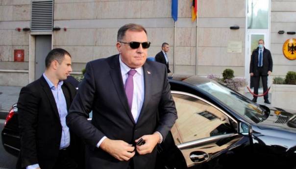 Nastavak razgovora: Dodik stigao u zgradu Delegacije EU