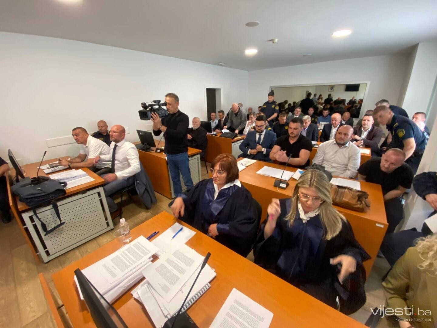 Nastavak suđenja dvanaestorici policajaca: Saslušanje maloljetnih oštećenih djevojčica