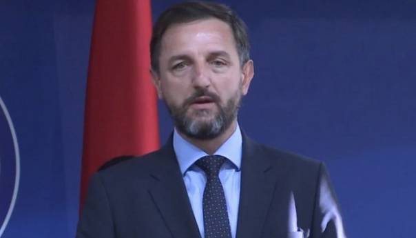 Nastavit ćemo da štitimo državnu imovinu u RS