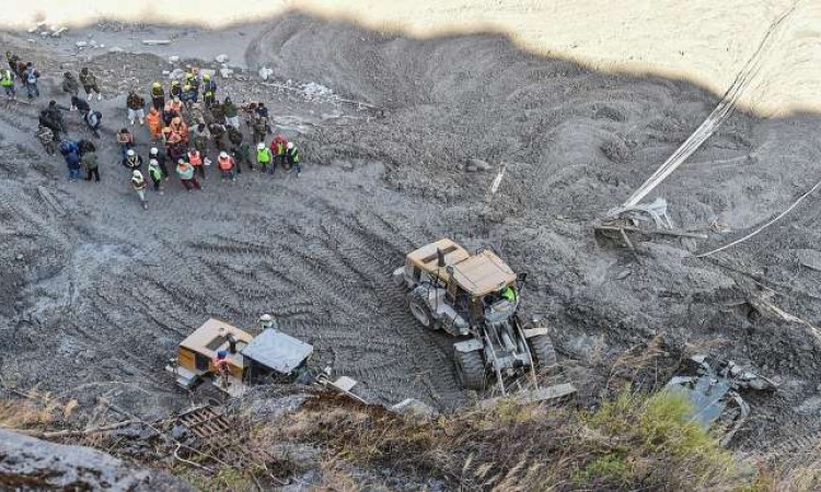 Nastavlja se akcija spašavanja radnika unutar tunela na Himalaji