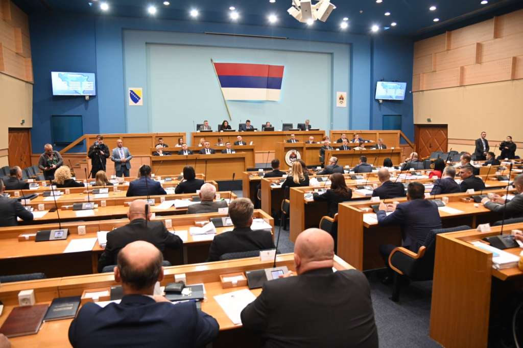 Nastavljena 12. redovna sjednica NSRS, raspravlja se o radu IRB RS