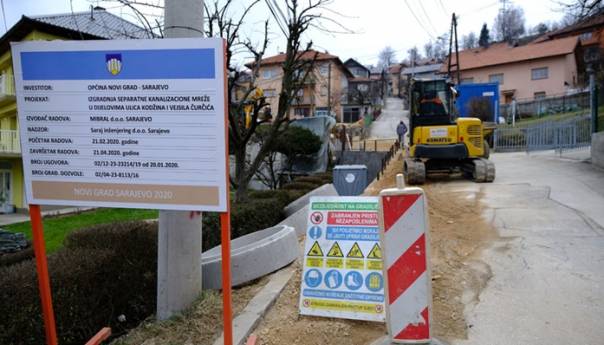 Nastavljena izgradnja separatne kanalizacione mreže u Kodžinoj i ulici Vejsila Čurčića u Švrakinom Selu