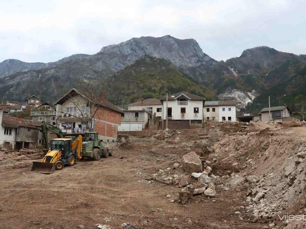 Nastavljeni radovi na raščišćavanju ruševina u Donjoj Jablanici