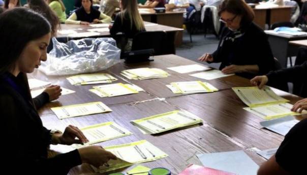 Nastavljeno brojanje listića za predsjednika RS-a, očekuje se ubrzanje procesa