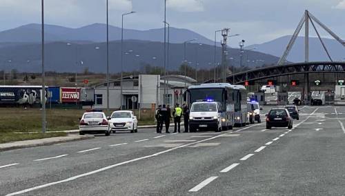 Nastavljeno organizirano vraćanje migranata iz RH u centar Lipa