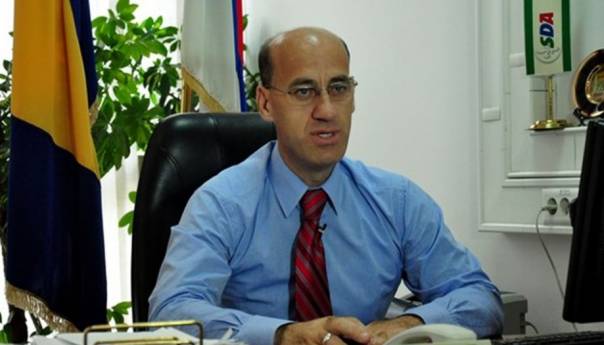 Nastavnici i učenici da ne učestvuju u obilježavanju Svetog Save