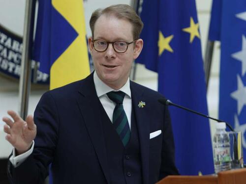 NATO mora stvoriti 'više strateških poteškoća' za Rusiju