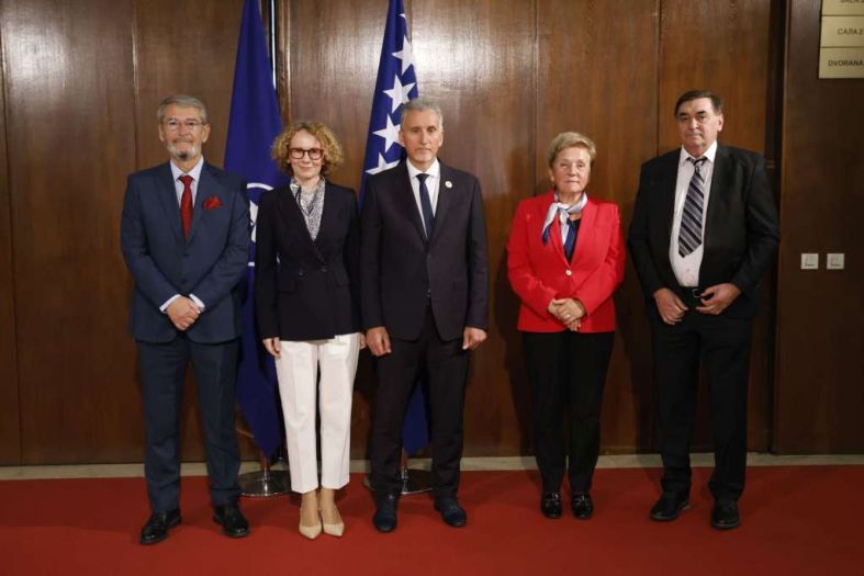 NATO: Nećemo dozvoliti bilo kakav sigurnosni vakuum u BiH