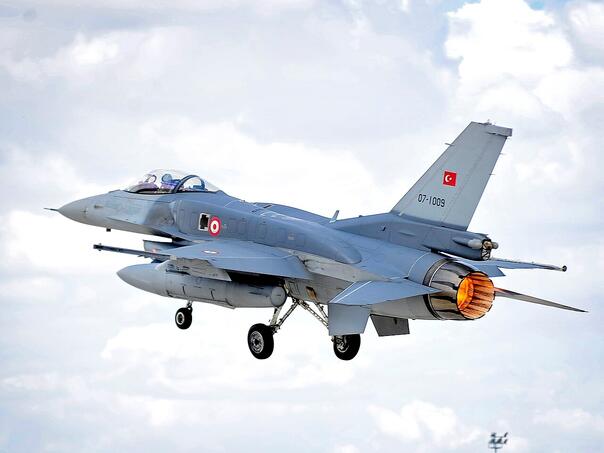 NATO podigao turske F-16 nakon ulaska dronova u zračni prostor Estonije