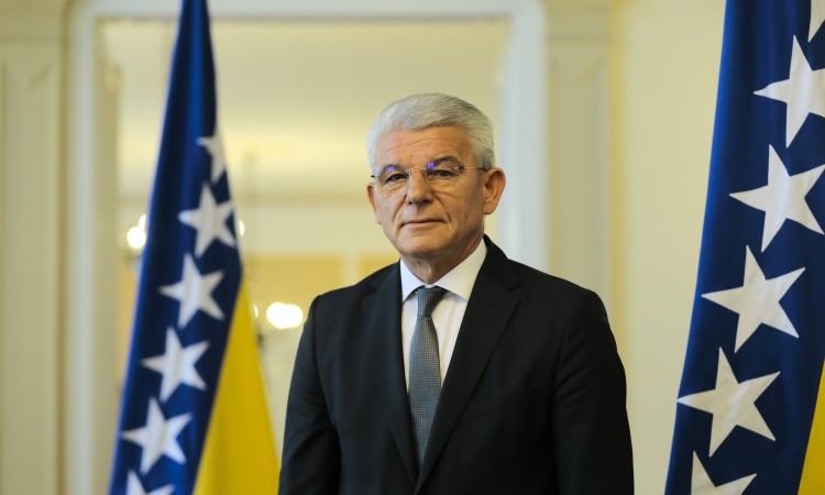 NATO prisustvo dio Dejtona, o broju trupa ne odlučuje Dodik