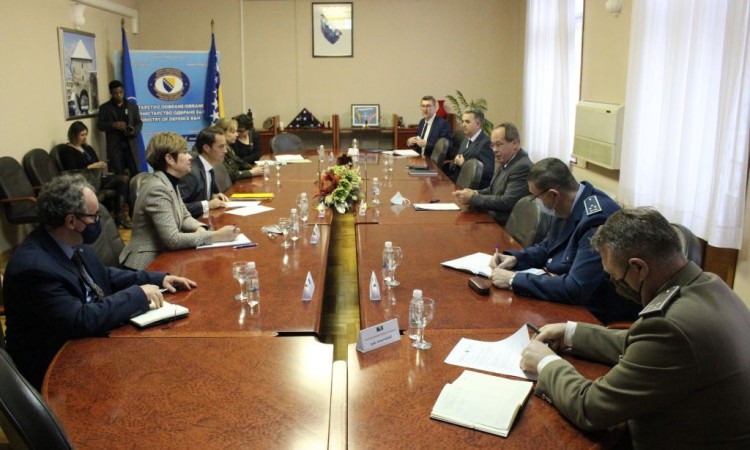 NATO snažno podržava suverenitet i teritorijalni integritet BiH