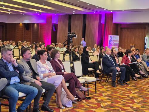 Naučni simpozijum sa međunarodnim učešćem 'Perinatologija kroz teoriju i praksu' u Sarajevu