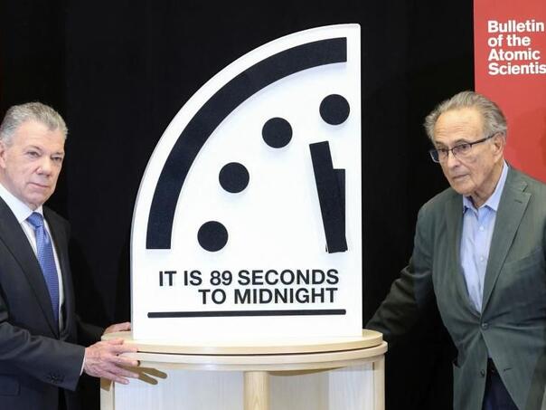 Naučnici: Sat sudnjeg dana bliže nego ikad – 89 sekundi do kraja!