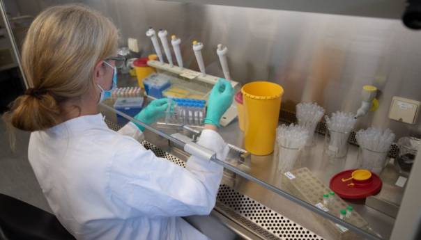 Naučnici u Beču istražuju mutacije koronavirusa pomoću nove test metode