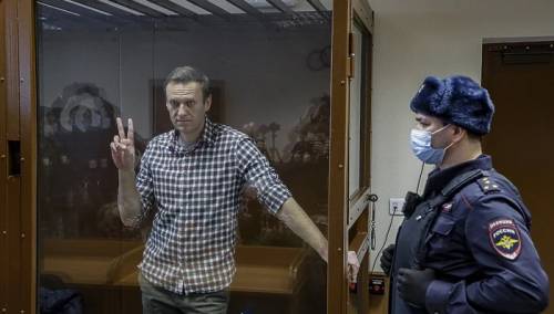 Navalni proglašen krivim, tužioci traže 13 godina zatvora