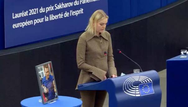 Navalnijeva kćerka pozvala vlade EU da se suoče s Putinovim režimom
