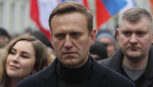 Navalnom suviše loše da bi bio transportovan