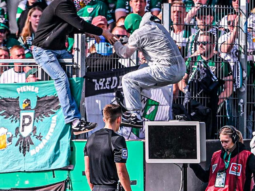 Navijač u Njemačkoj isključio VAR monitor iz struje i spriječio provjeru sporne situacije