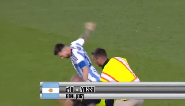 Navijač uletio na teren i prišao Messiju, osiguranje ga brutalno oborilo